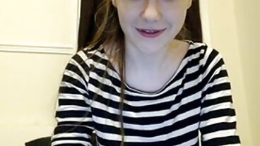 Action de seins de taille moyenne film amateur sexe avec la tentante Haley Reed de Deeper