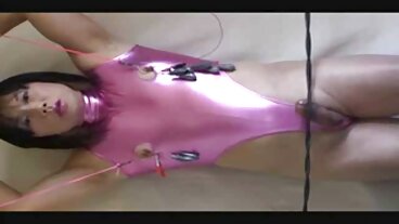 Action lesbienne avec la video porno gratuit amateur préfète Gianna Dior et Kayley Gunner de Twistys