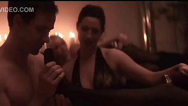 Scène poilue video amateu gratuite avec la sexy Abella Danger de James Deen