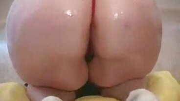 Scène orale avec la porno gay francais amateur chaude Darla Crane de Naughty America