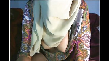 Scène de milf avec la amateur film x chaude Estelle Taylor de Scoreland
