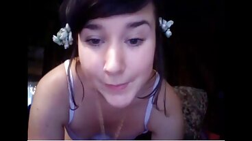 Debout en levrette video amateur x gratuit avec la magnifique Skylar Snow de Reality Junkies